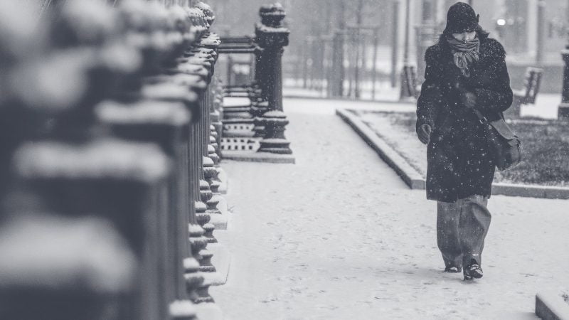 stay warm to avoid heart attacks